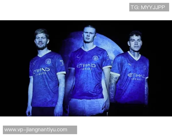 曼城推出马年特别球衣设计米色主调融入中国水墨艺术元素